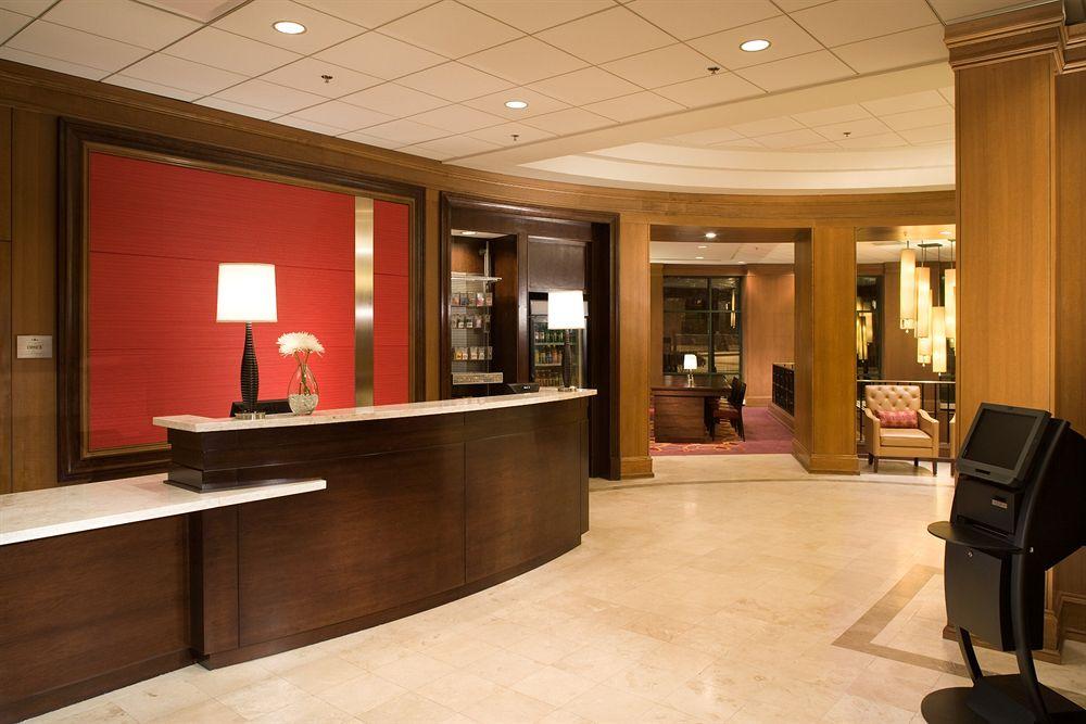 Courtyard By Marriott Chicago At Medical District-Uic Hotel Екстериор снимка