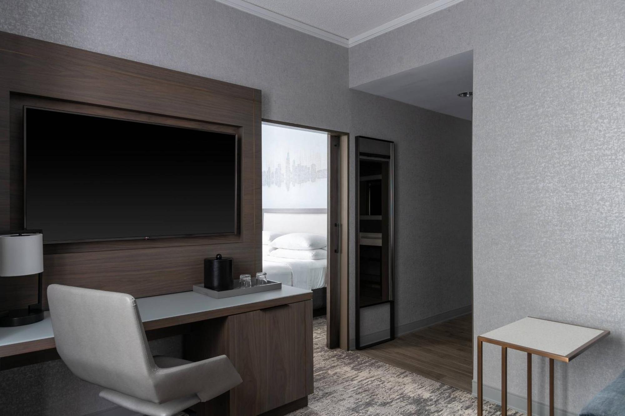 Courtyard By Marriott Chicago At Medical District-Uic Hotel Екстериор снимка