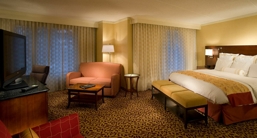 Courtyard By Marriott Chicago At Medical District-Uic Hotel Екстериор снимка